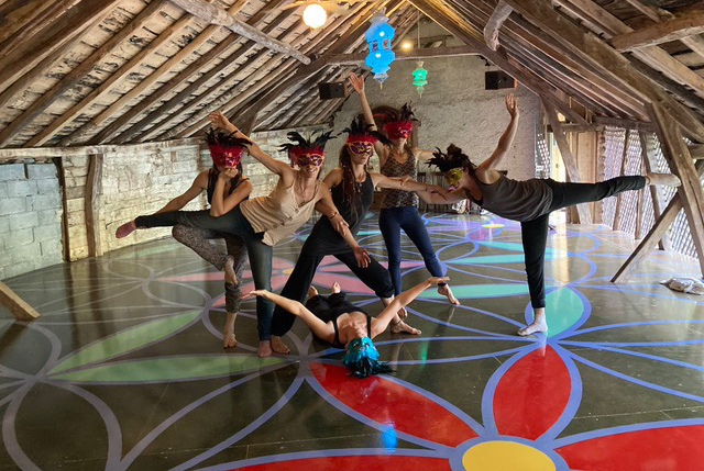 Dansen bij Petit Chateau